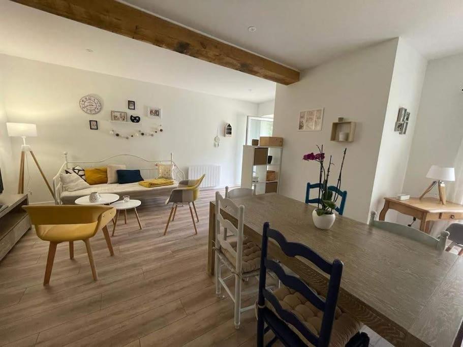 Gite De Charme - 3 Chambres, 5 Lits - De 4 A 7 Personnes Avanton Extérieur photo
