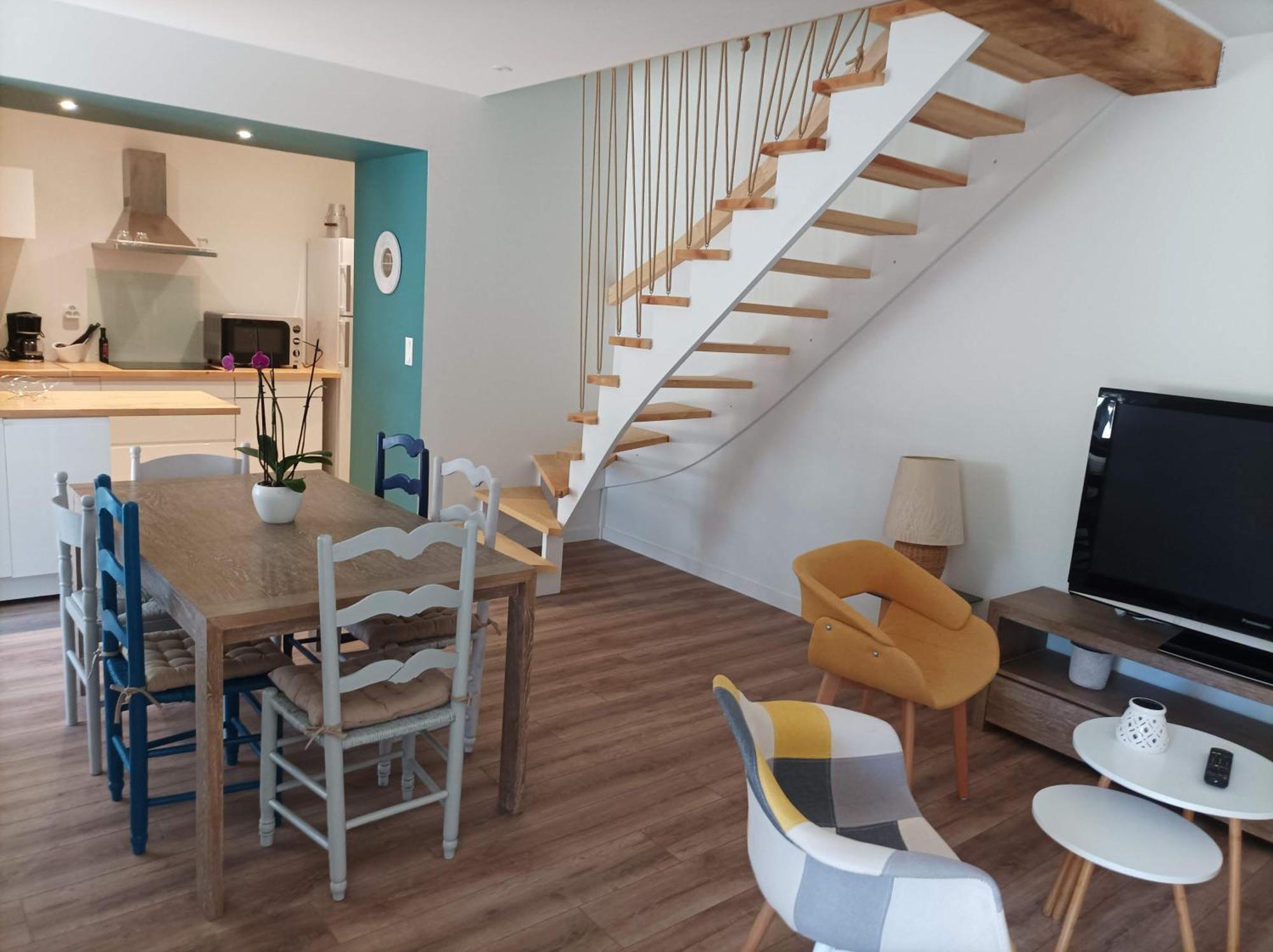 Gite De Charme - 3 Chambres, 5 Lits - De 4 A 7 Personnes Avanton Extérieur photo